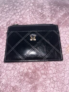 Elegant Quilted Black Card Wallet with Gold M Accent